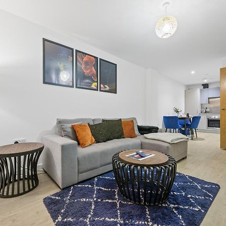 Stylish & Spacious Salford Quays One Bedroom High Floor Apartment With Balcony Manchester Eksteriør bilde